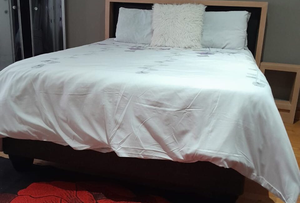 Affordable luxury stay Call / WhatsApp +28831151222